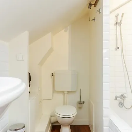 Aramis Apartment